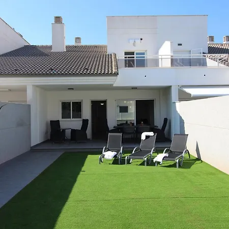 Feriehus Global Properties, Bonito Adosado Con Jardin En La Playa De Almarda *