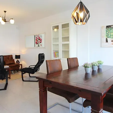 Global Properties, Bonito Adosado Con Jardin En La Playa De Almarda Feriehus *