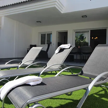 Global Properties, Bonito Adosado Con Jardin En La Playa De Almarda * Sagunto