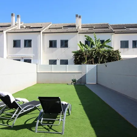Feriehus Global Properties, Bonito Adosado Con Jardin En La Playa De Almarda Sagunto